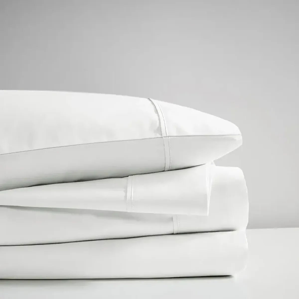 Olliix Madison Park Split King White 600 Thread Count 100% Pima Cotton Sheet Set