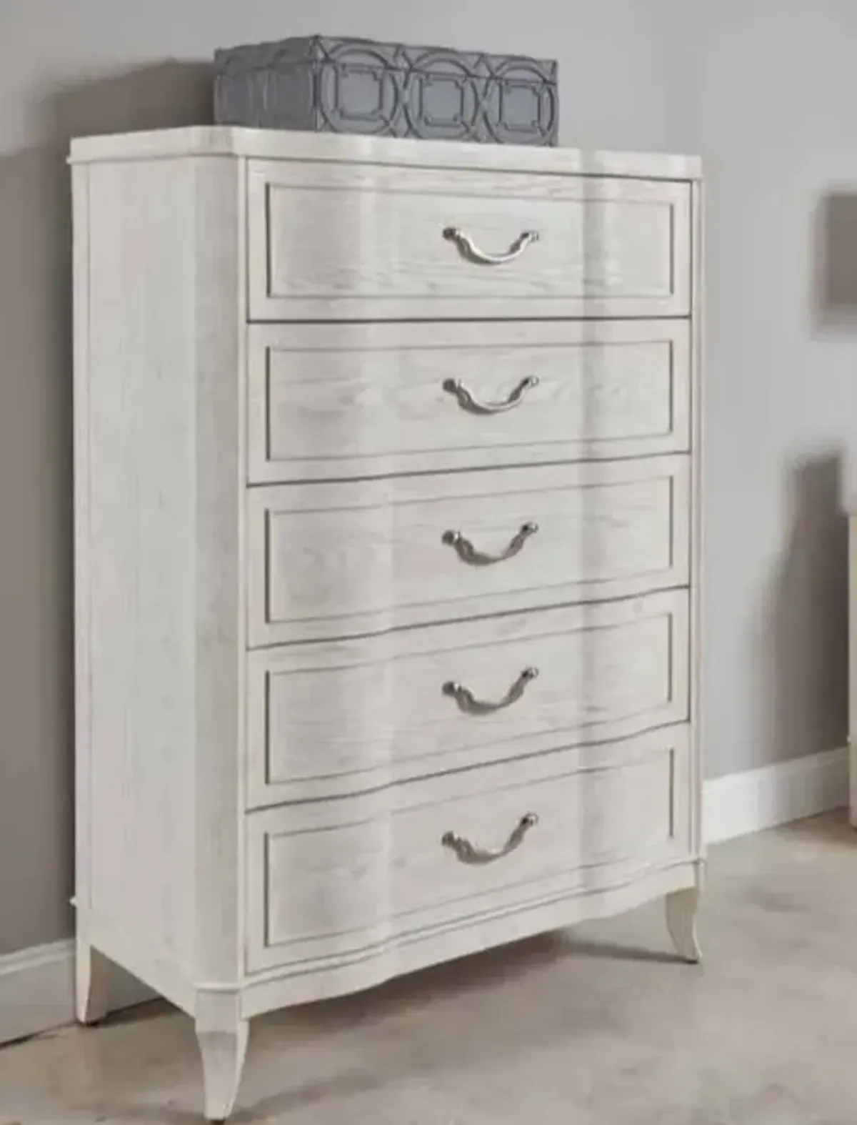 American Drew Harmony Eggshell 5-Drawer Emelie Chest