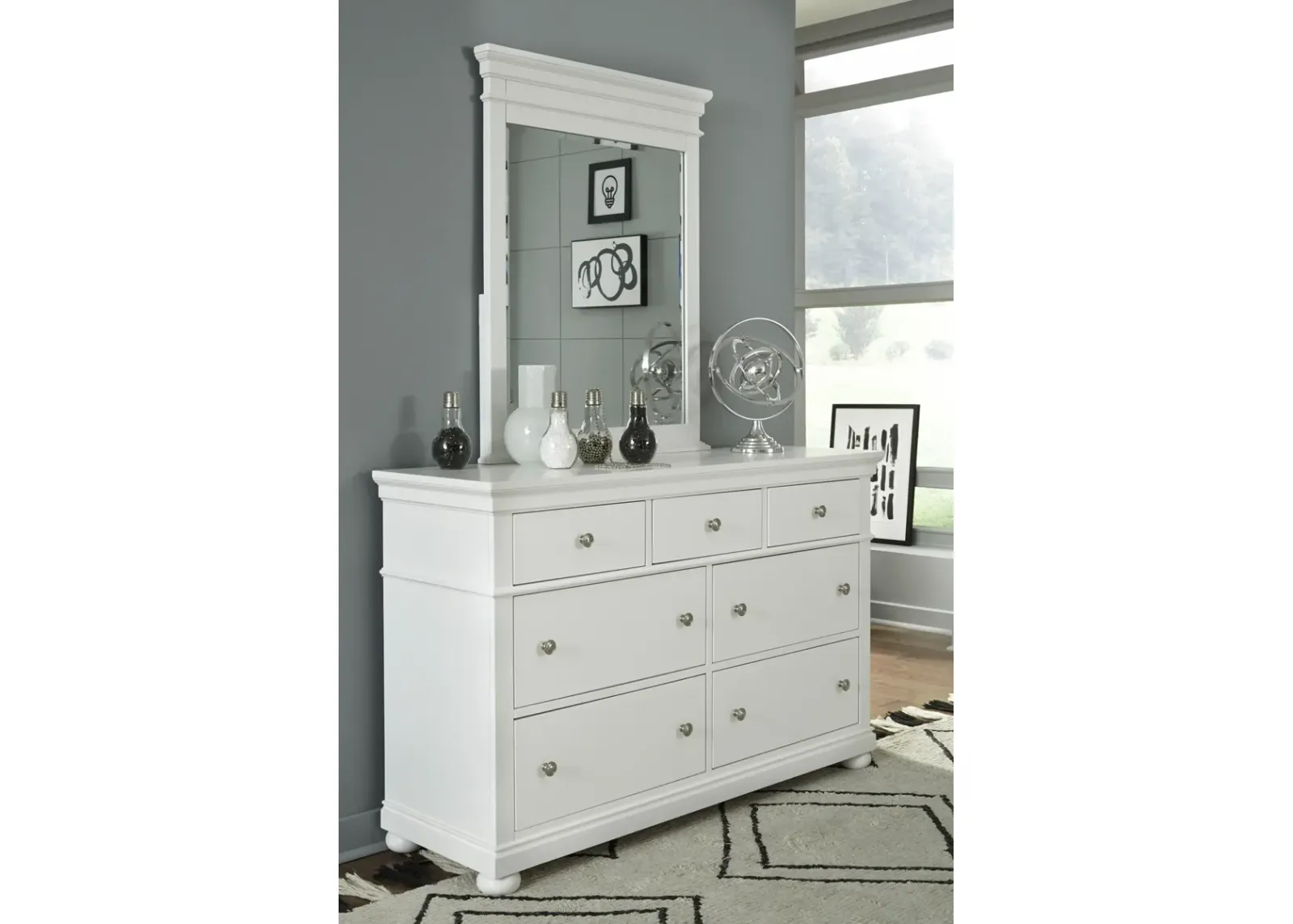 Legacy Classic Kids/Teens Canterbury White Dresser