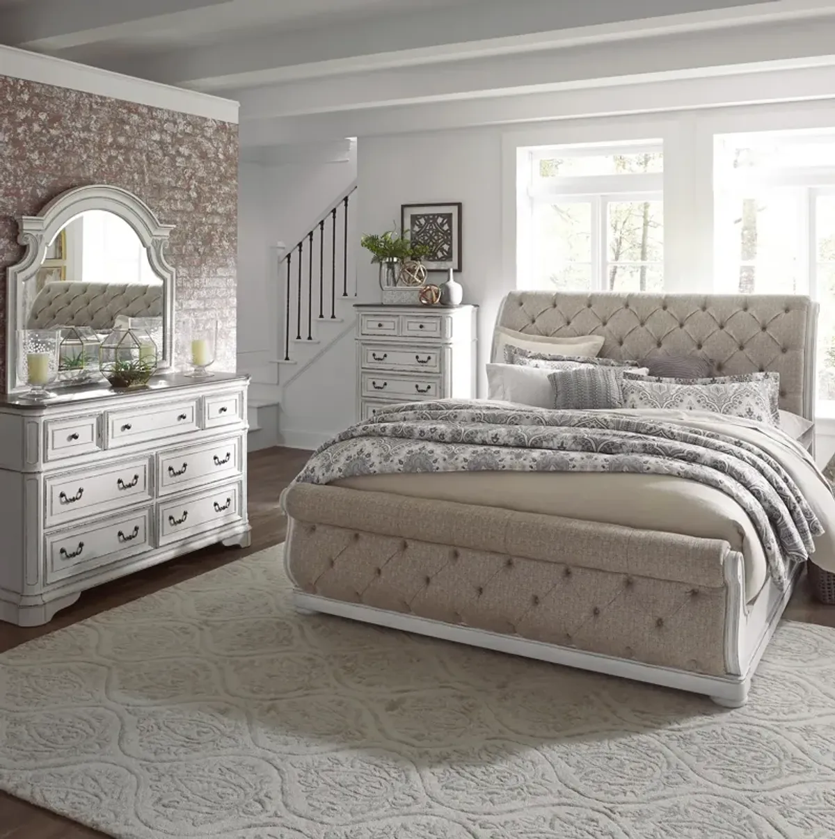 Liberty Furniture Complete California King Set Upholstered Sleigh Bed, Dresser, Mirror & Chest Magnolia Manor