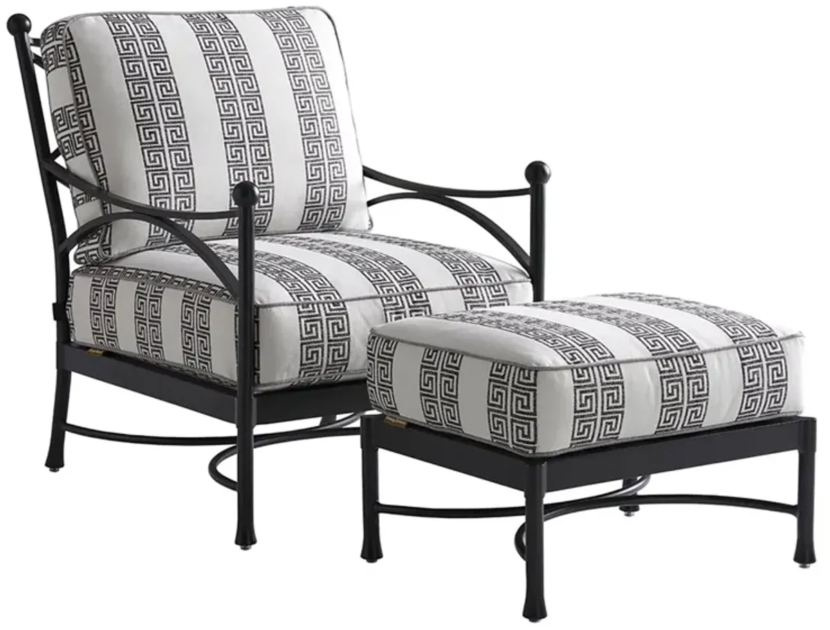 Tommy Bahama Outdoor by Lexington Pavlova 16 Inch Patio Ottoman in Textured Graphite/Printed Cushion