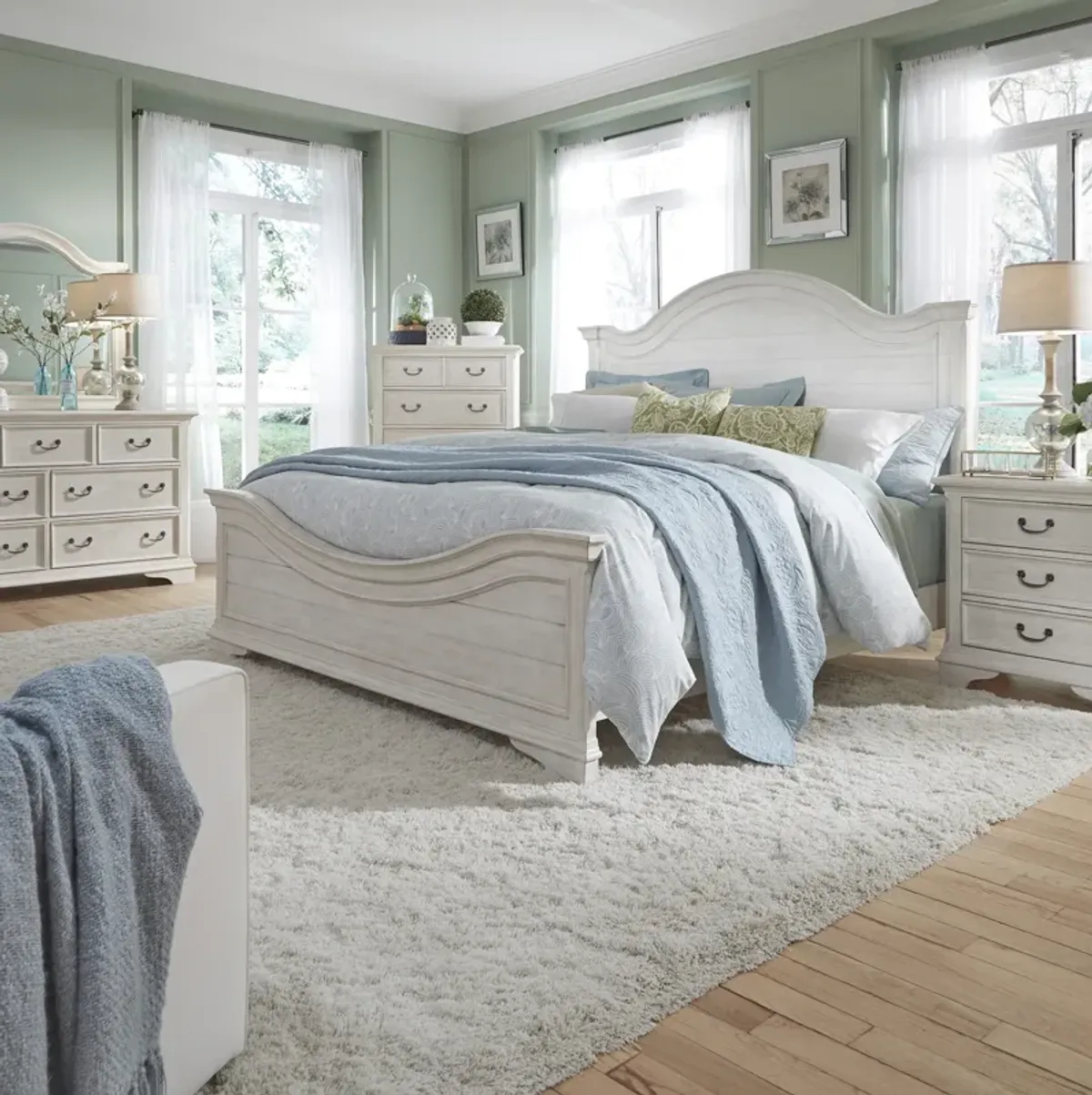 Liberty Furniture Complete King Bedroom Set Panel Bed, Dresser, Mirror & Nightstand Bayside