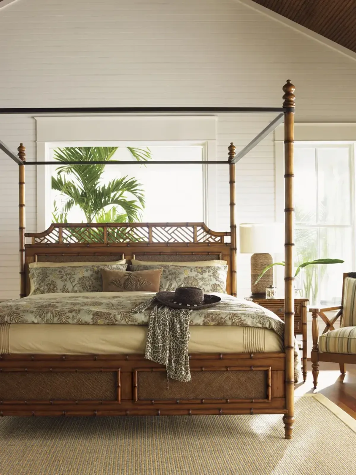 Tommy Bahama Home by Lexington Island Estate West Indies Queen Headboard