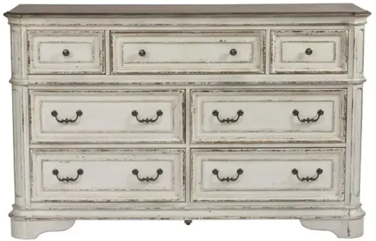 Liberty Furniture Magnolia Manor Antique White 7-Drawer Dresser