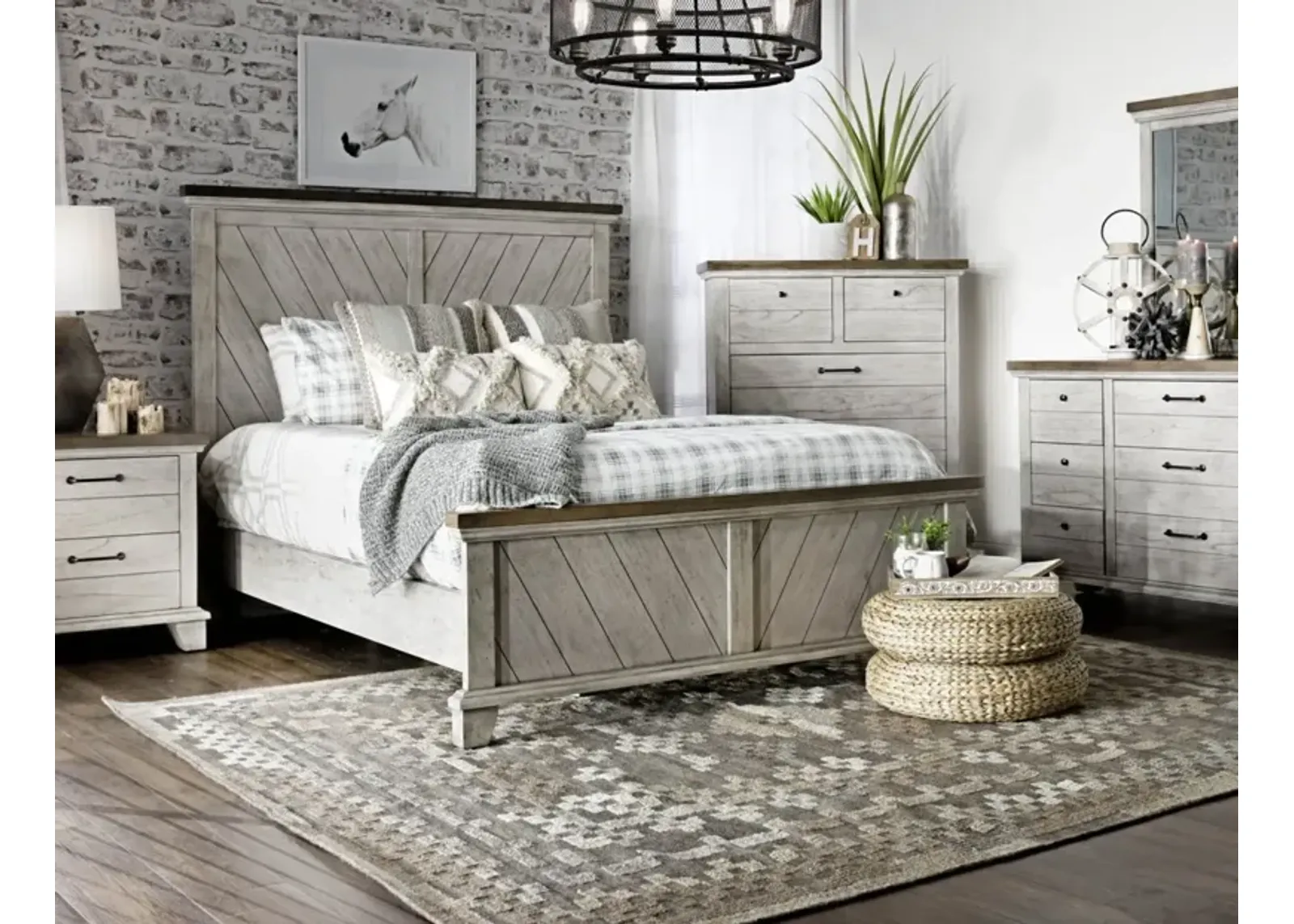 Steve Silver Bear Creek Ivory & Honey Smoke Queen Headboard