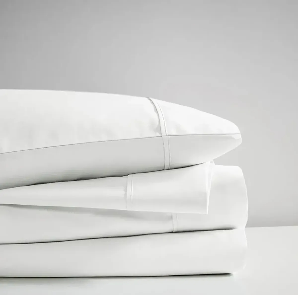 Olliix Madison Park California King White 600 Thread Count 100% Pima Cotton Sateen Sheet Set