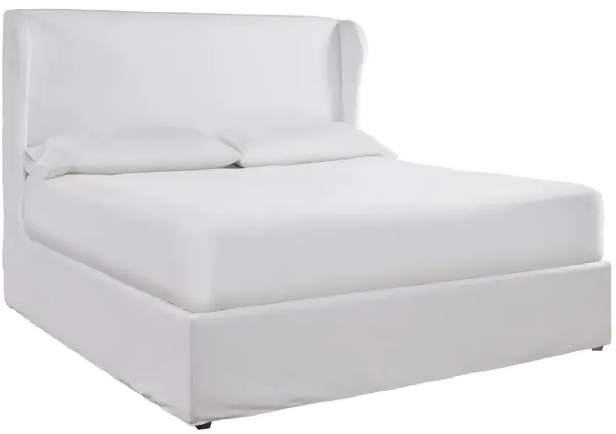 Universal Modern Farmhouse Delancey Easy Street Snow King Bed