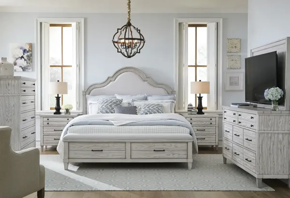 UPHOLSTERED PANEL BED WITH STORAGE FOOTBOARD KING - BELHAVEN