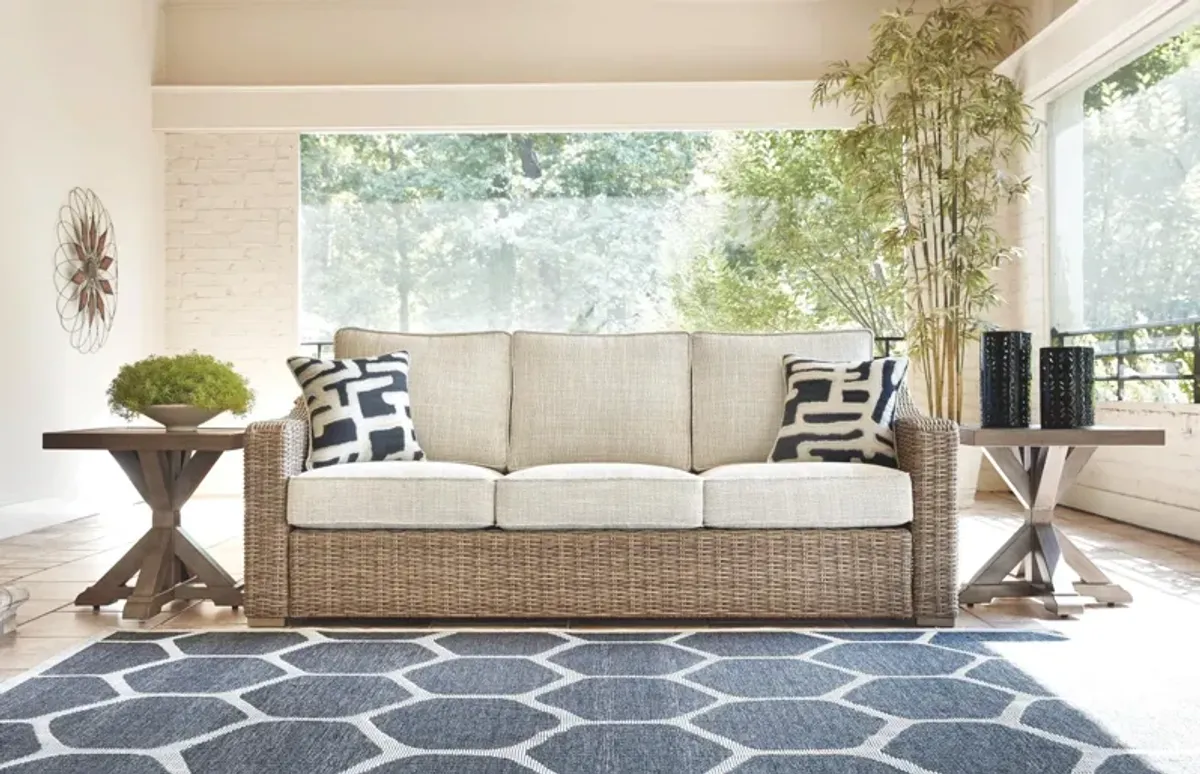 BEACHCROFT SOFA WITH CUSHION