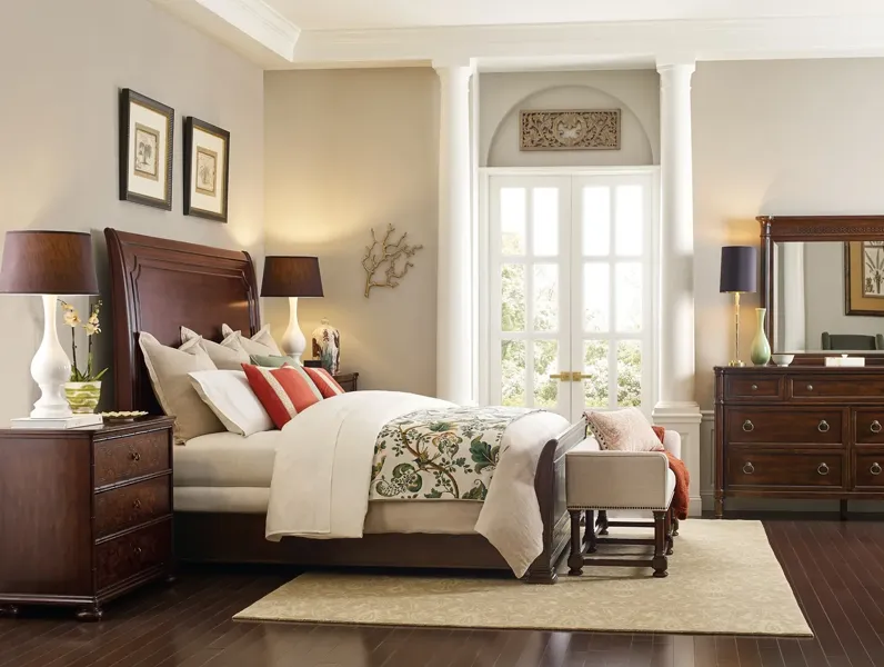 CHARLESTON KING SLEIGH BED