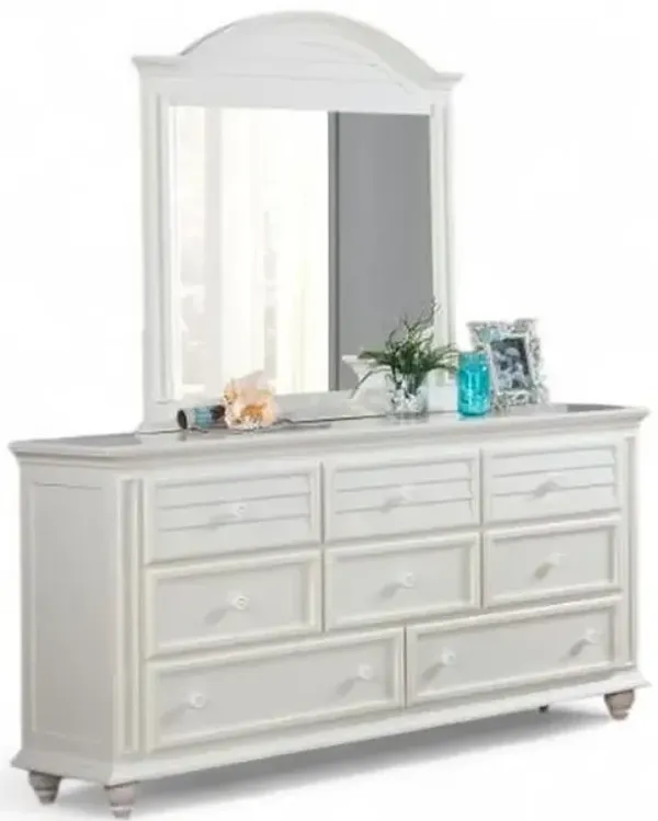 Madison Avenue Seaside White 8-Drawer Dresser