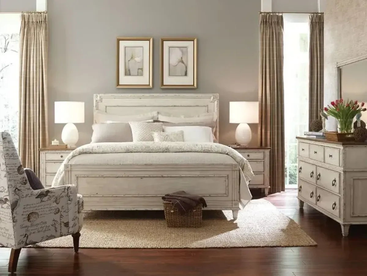 American Drew Southbury Panel Queen Bed