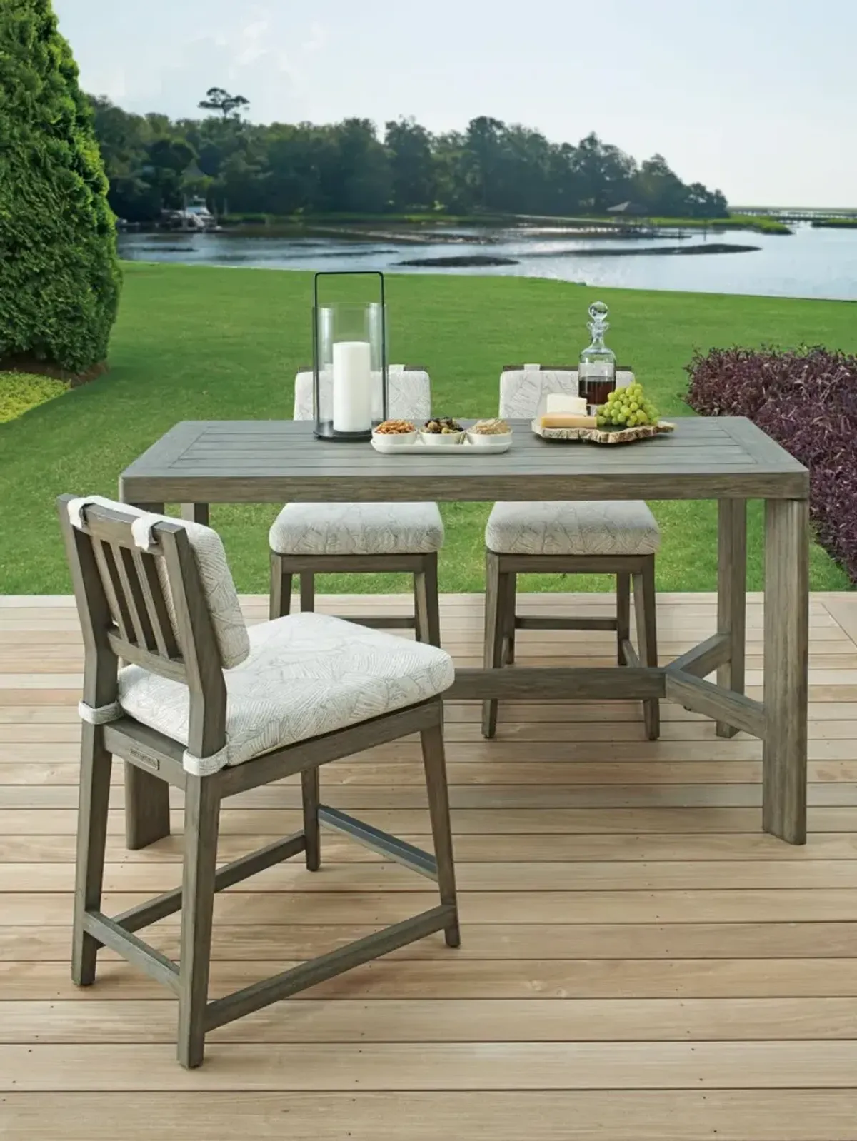 Tommy Bahama Outdoor by Lexington La Jolla La Jollla Bistro Dining Table