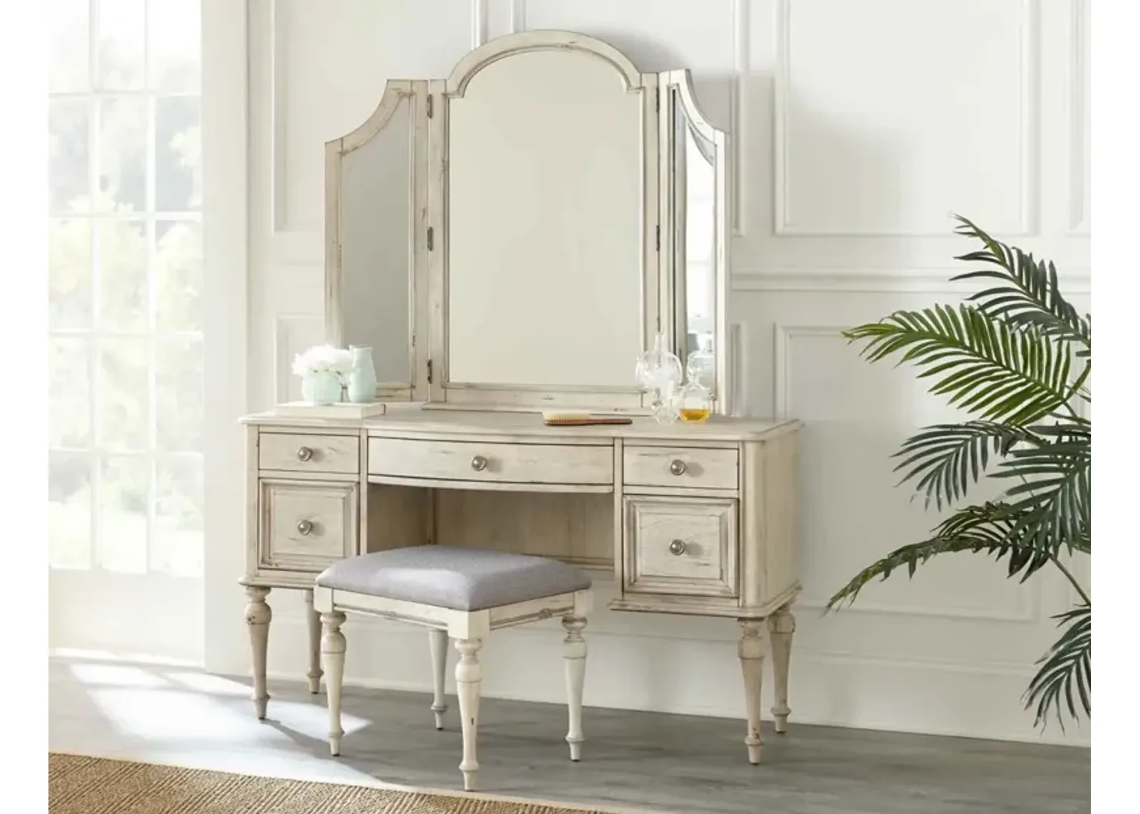 Steve Silver Highland Park Vanity Mirror Cathedral White