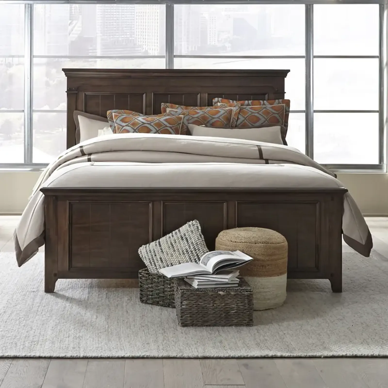 Liberty Furniture Saddlebrook Tobacco King Panel Bed