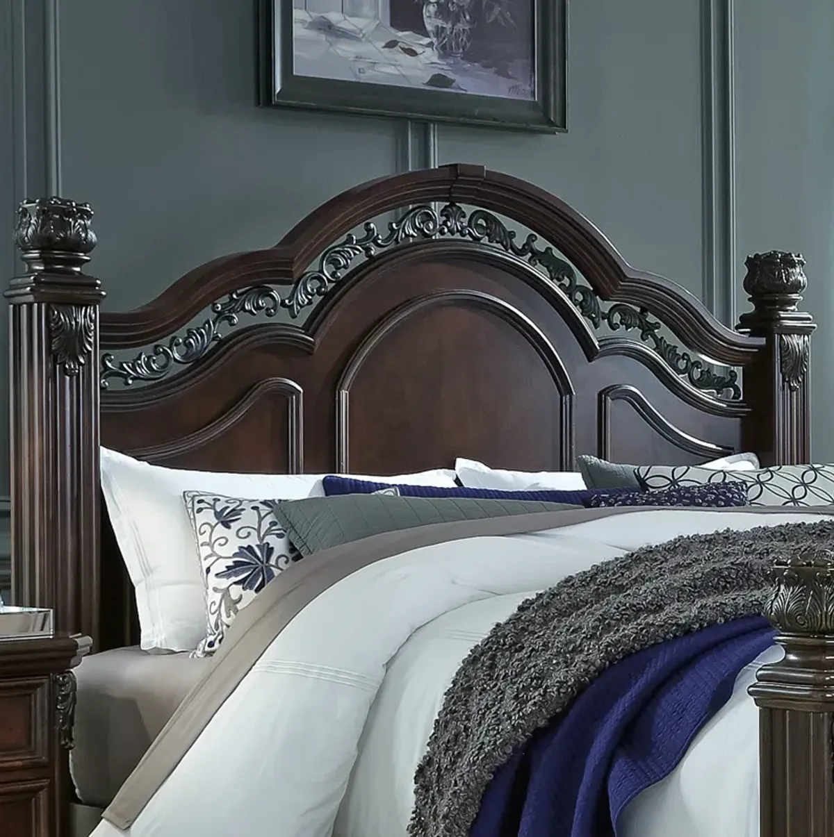 KING POSTER HEADBOARD - MESSINA ESTATES