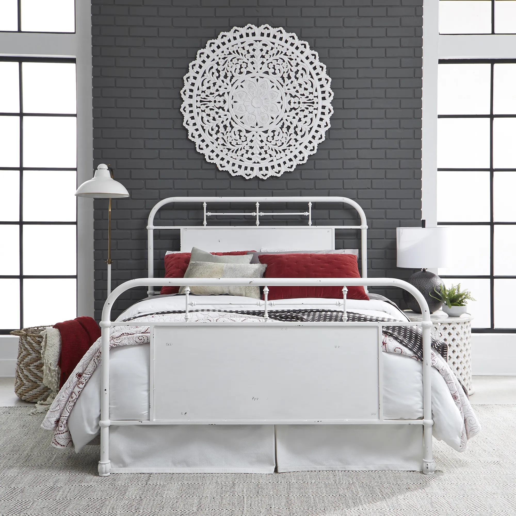 KING METAL BED - ANTIQUE WHITE - VINTAGE SERIES