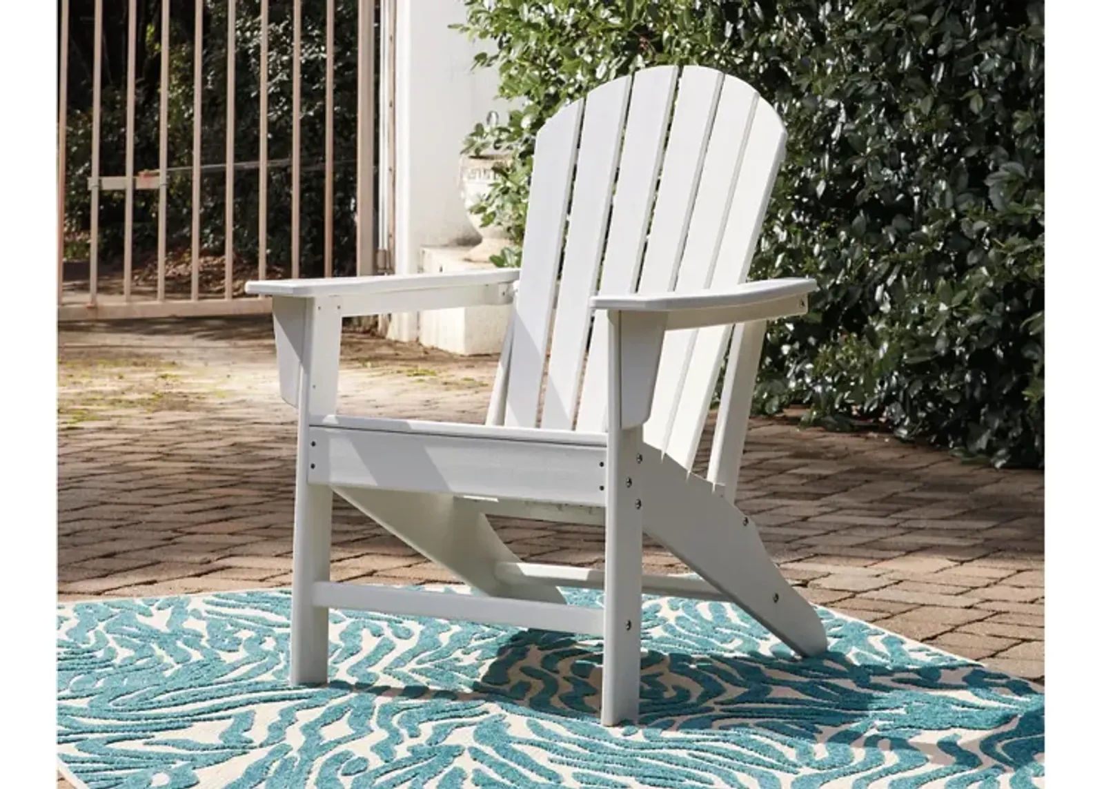 Sundown Treasure Adirondack Chair White Signature Design