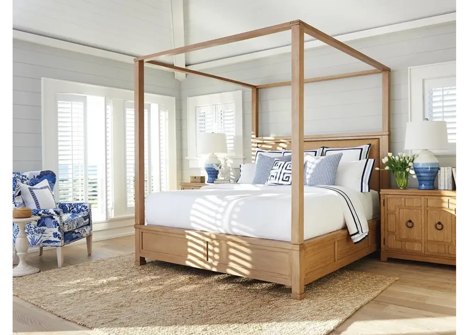 Barclay Butera by Lexington Newport Shorecliff Traditional Wood Canopy California King Bed in Brown