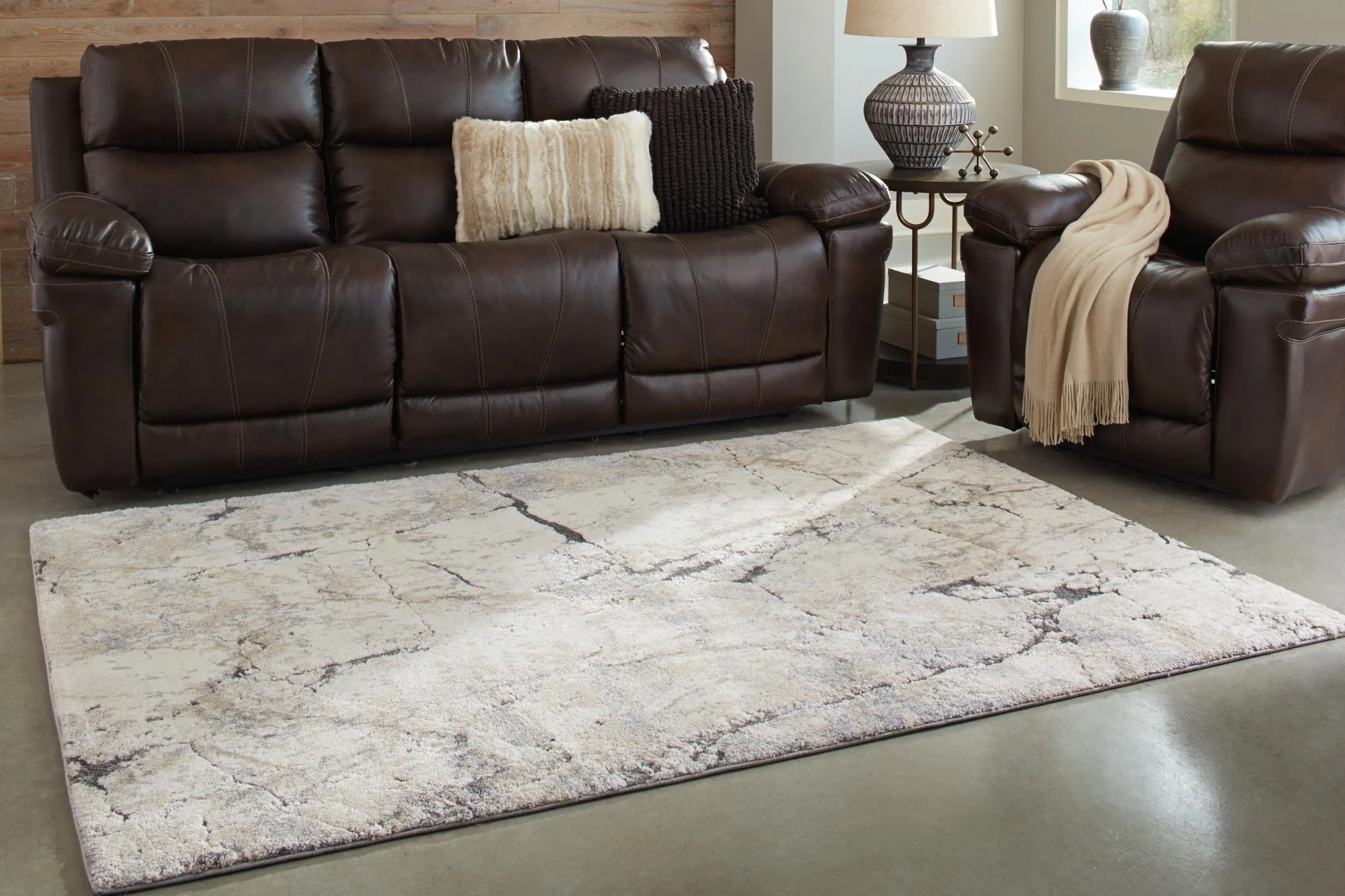 WYSCOTT MEDIUM RUG MULTI SIGNATURE DESIGN