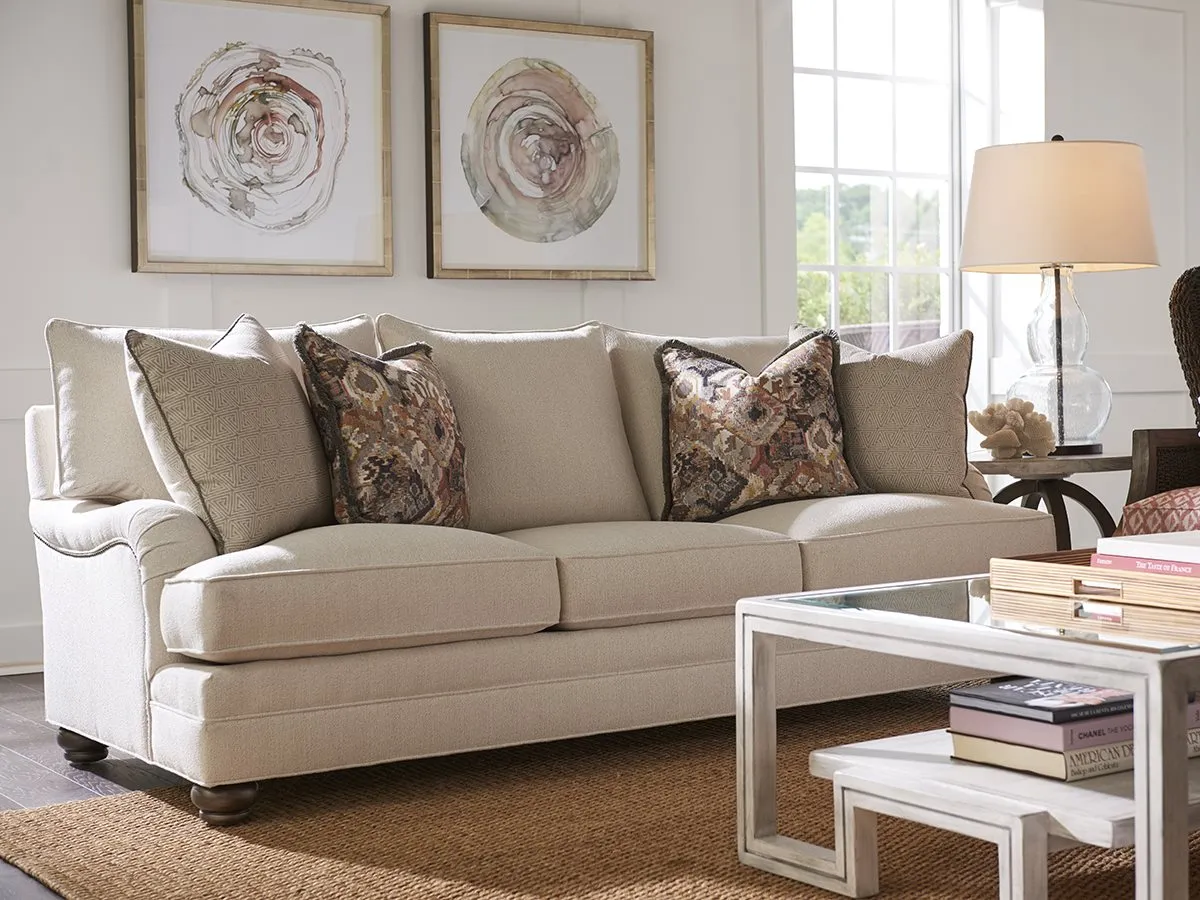 TOWNSEND SOFA LEXINGTON UPHOLSTERY