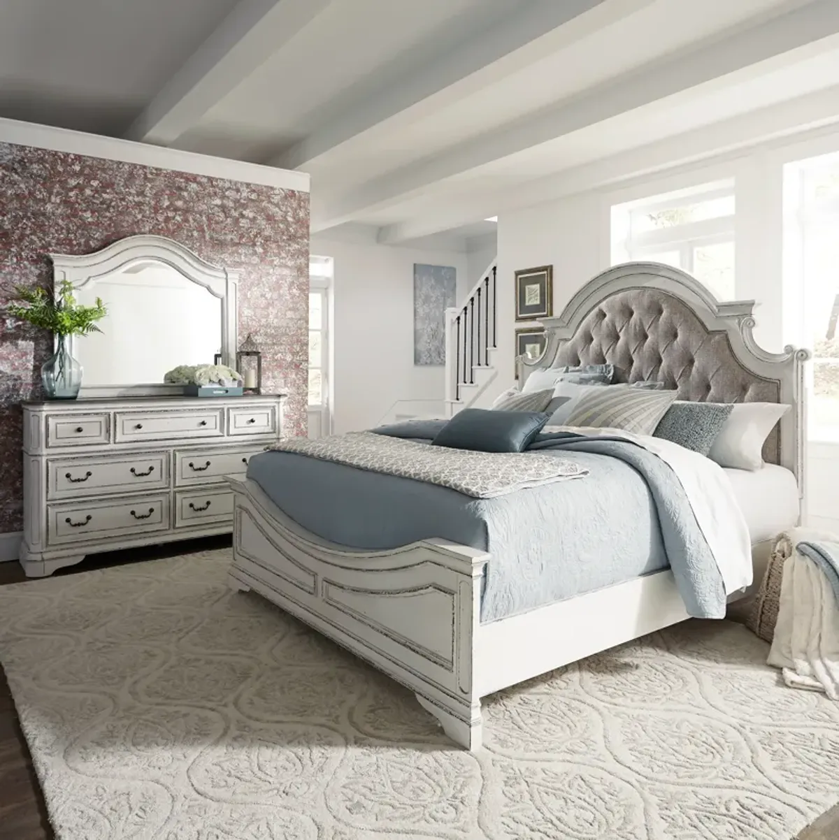 Liberty Furniture Complete Queen Bedroom Set Upholstered Oak Bed, Dresser & Mirror Magnolia Manor White