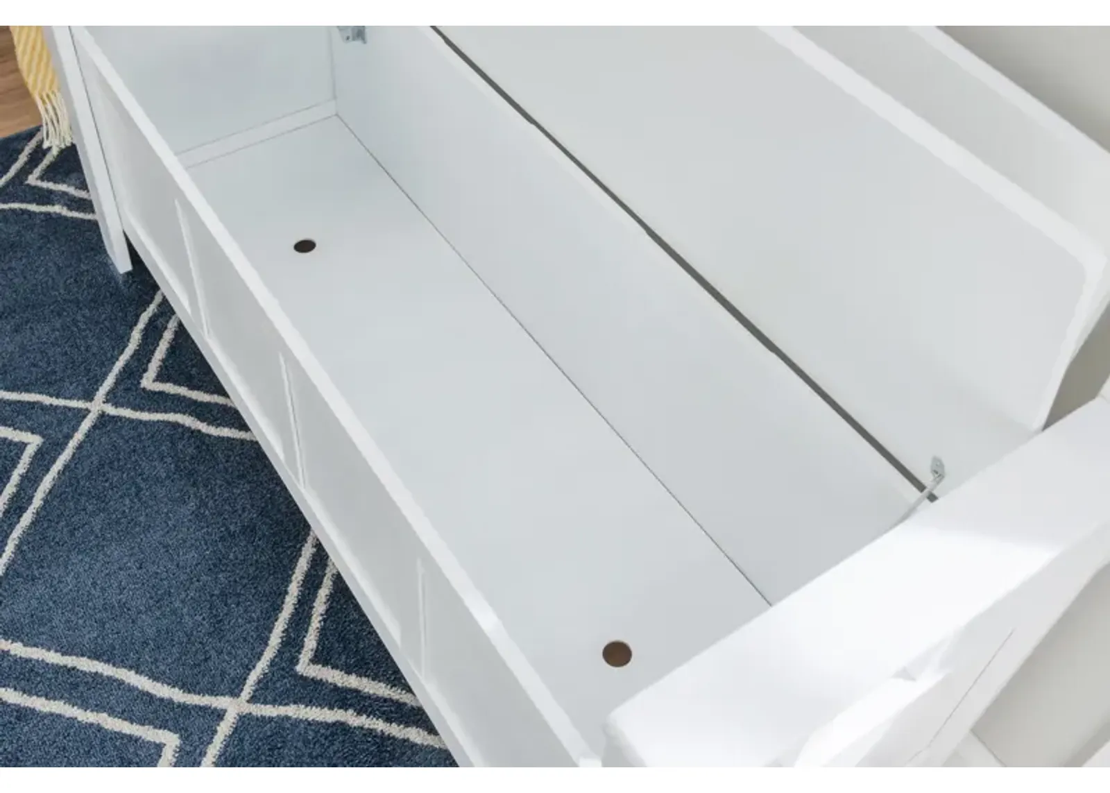 Linon Cynthia Storage Bench White