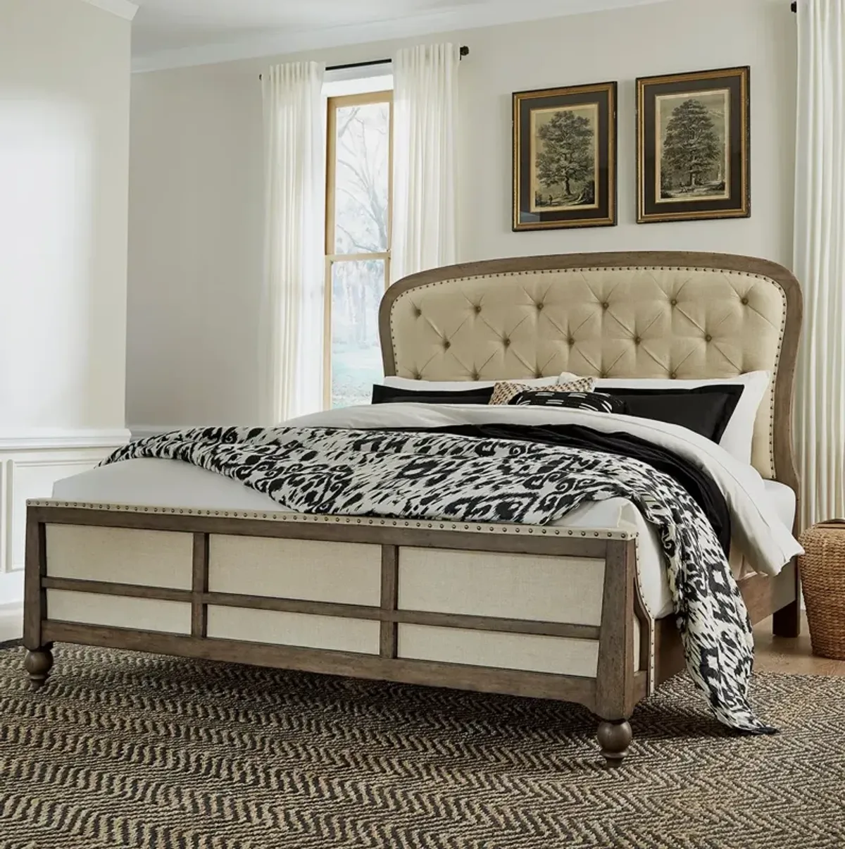 Liberty Furniture Americana Farmhouse Beige/Dusty Taupe King Shelter Bed