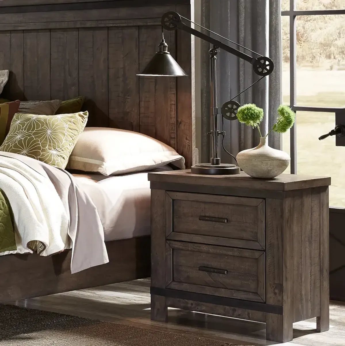 Liberty Furniture Complete Queen Bedroom Set Bookcase Bed, Dresser, Mirror & Nightstand Thornwood Hills