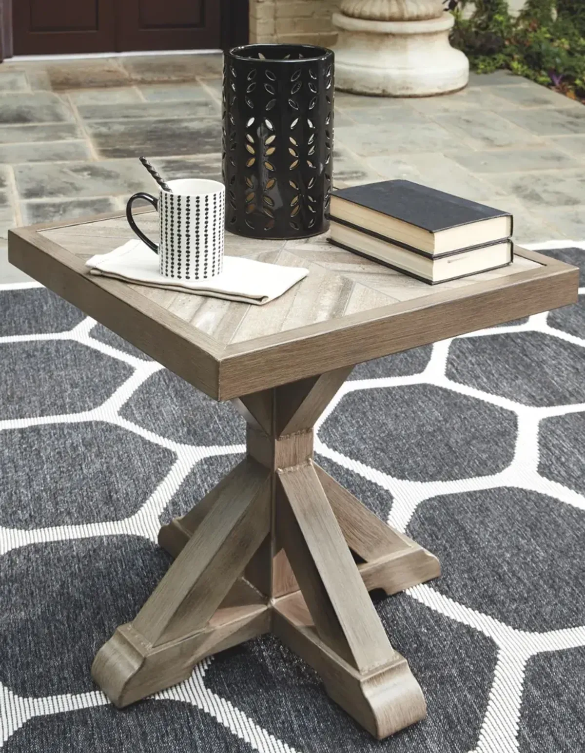 Hudson's Furniture Exclusive Beachcroft End Table