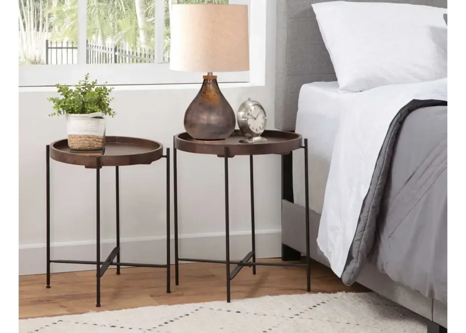 Steve Silver Capri Nesting Tables