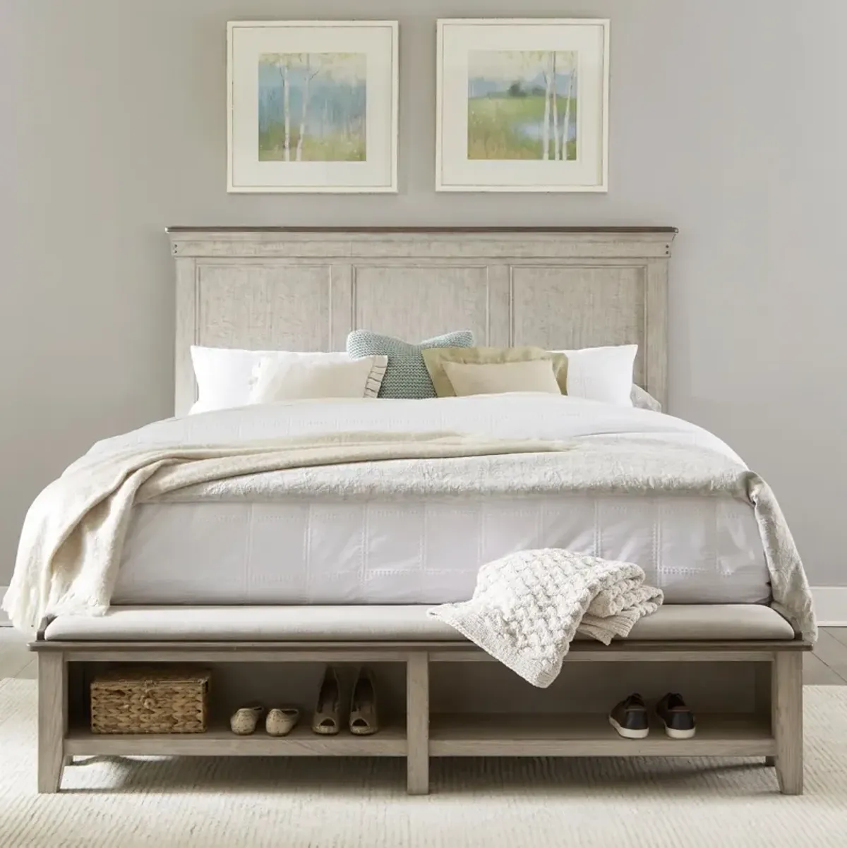 Liberty Furniture Ivy Hollow White King Storage Bed