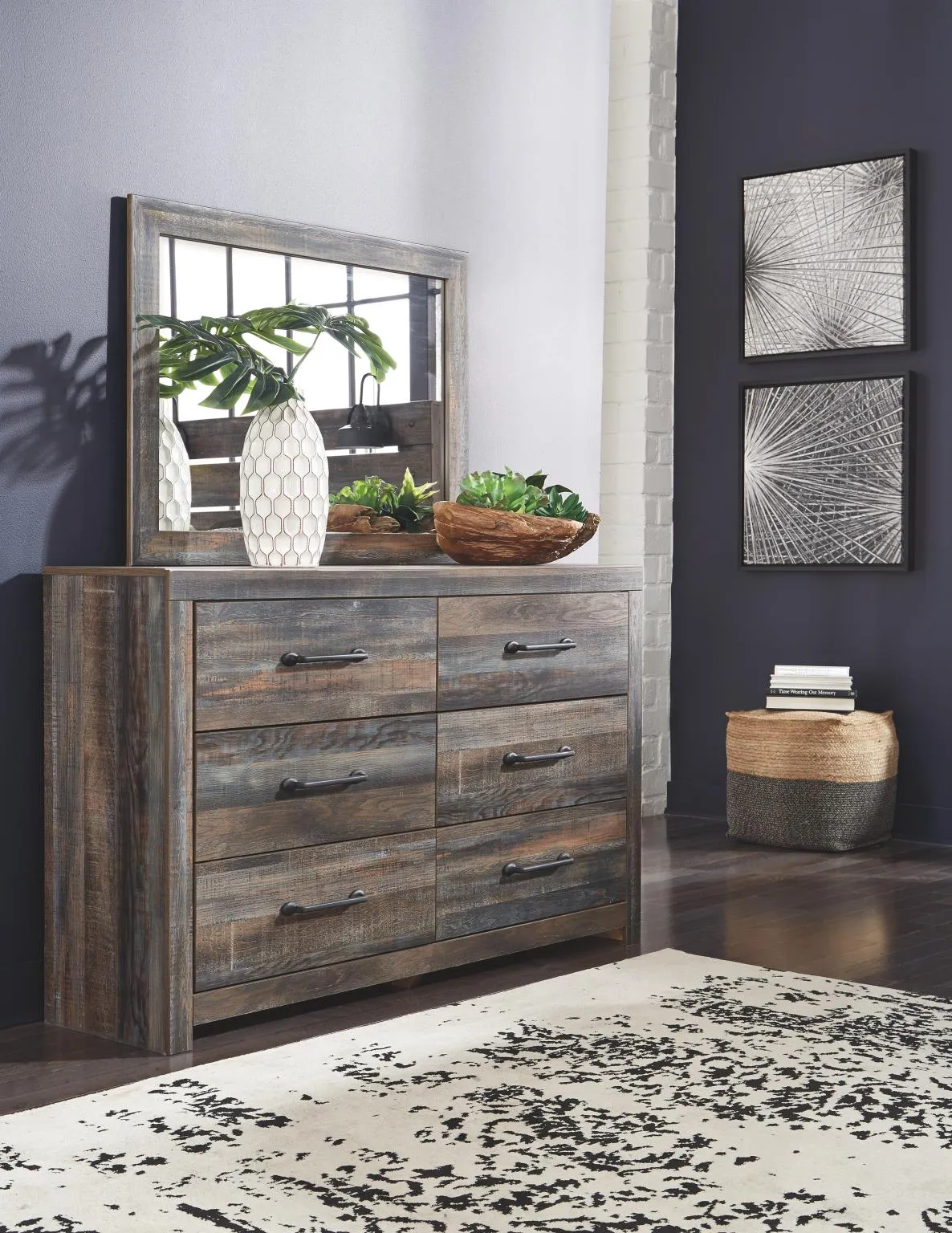 DRYSTAN DRESSER MULTI SIGNATURE DESIGN