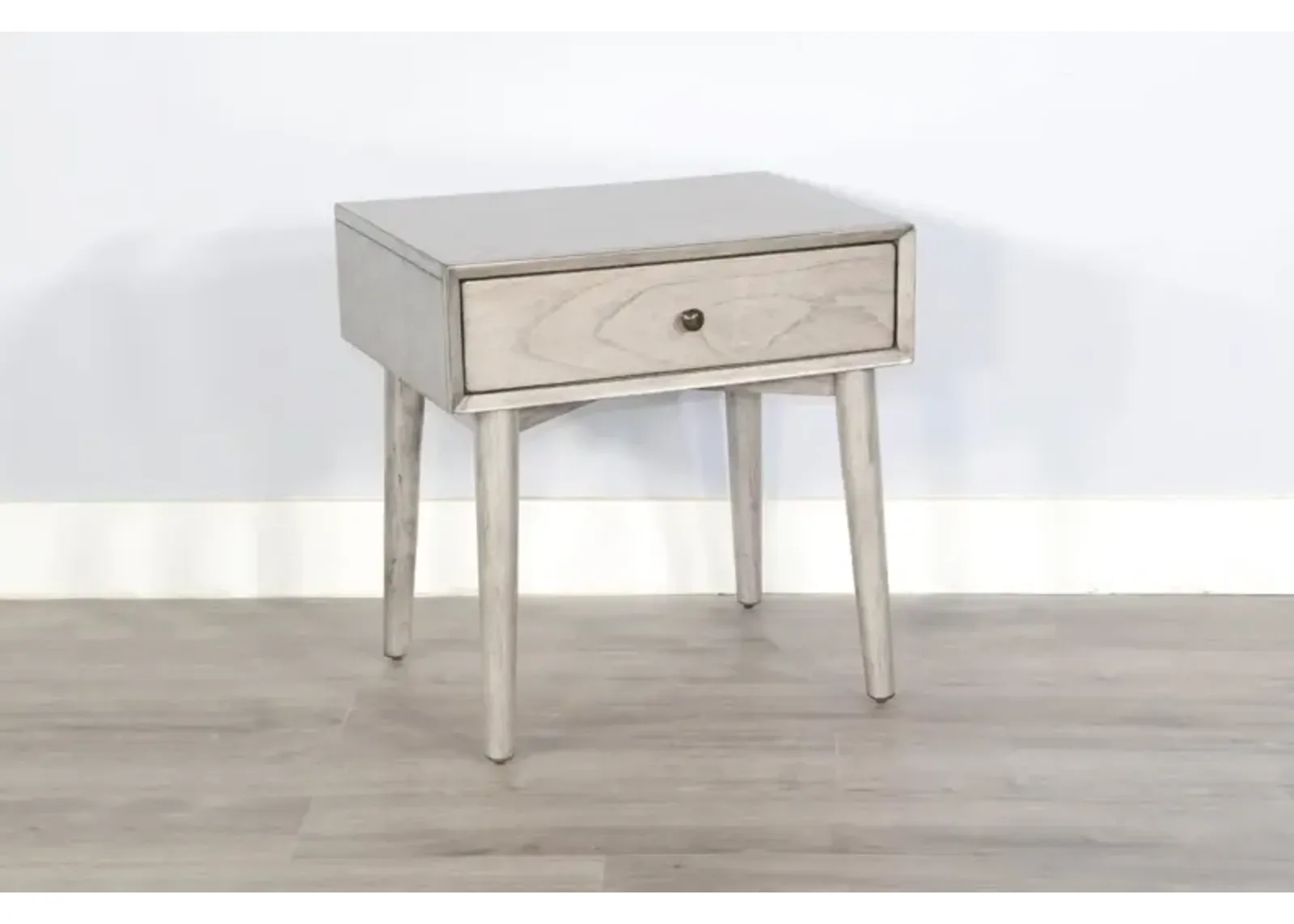 Sunny Designs American Modern Grey Nightstand with One Drawer