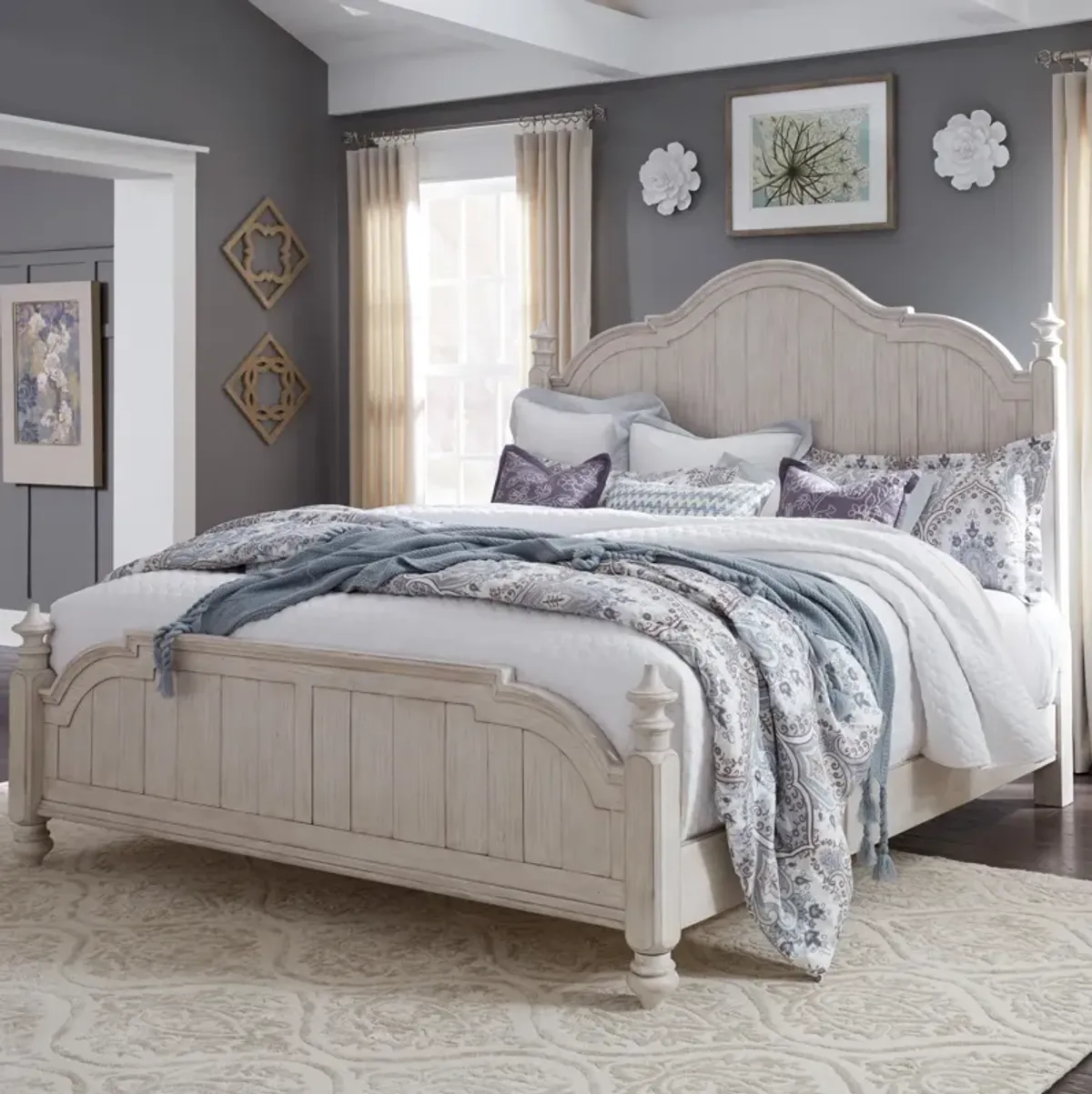 Liberty Furniture Farmhouse Reimagined Antique White Queen Poster Bed