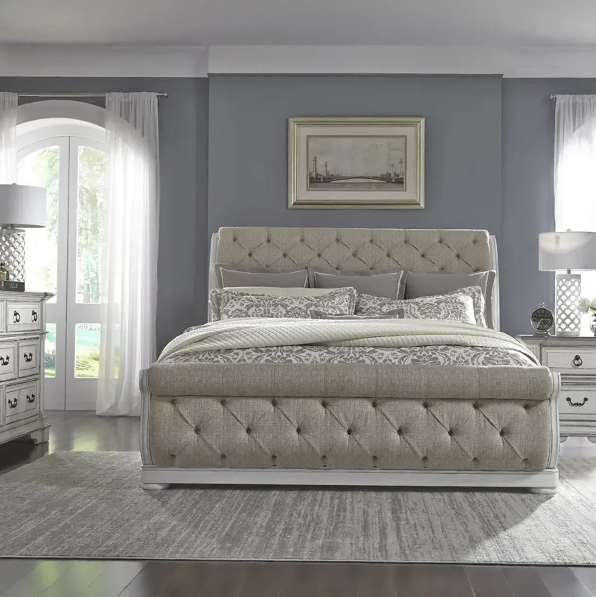 Liberty Furniture Complete King Bedroom Set Upholstered Sleigh Bed, Dresser, Mirror & Nightstand Abbey Park