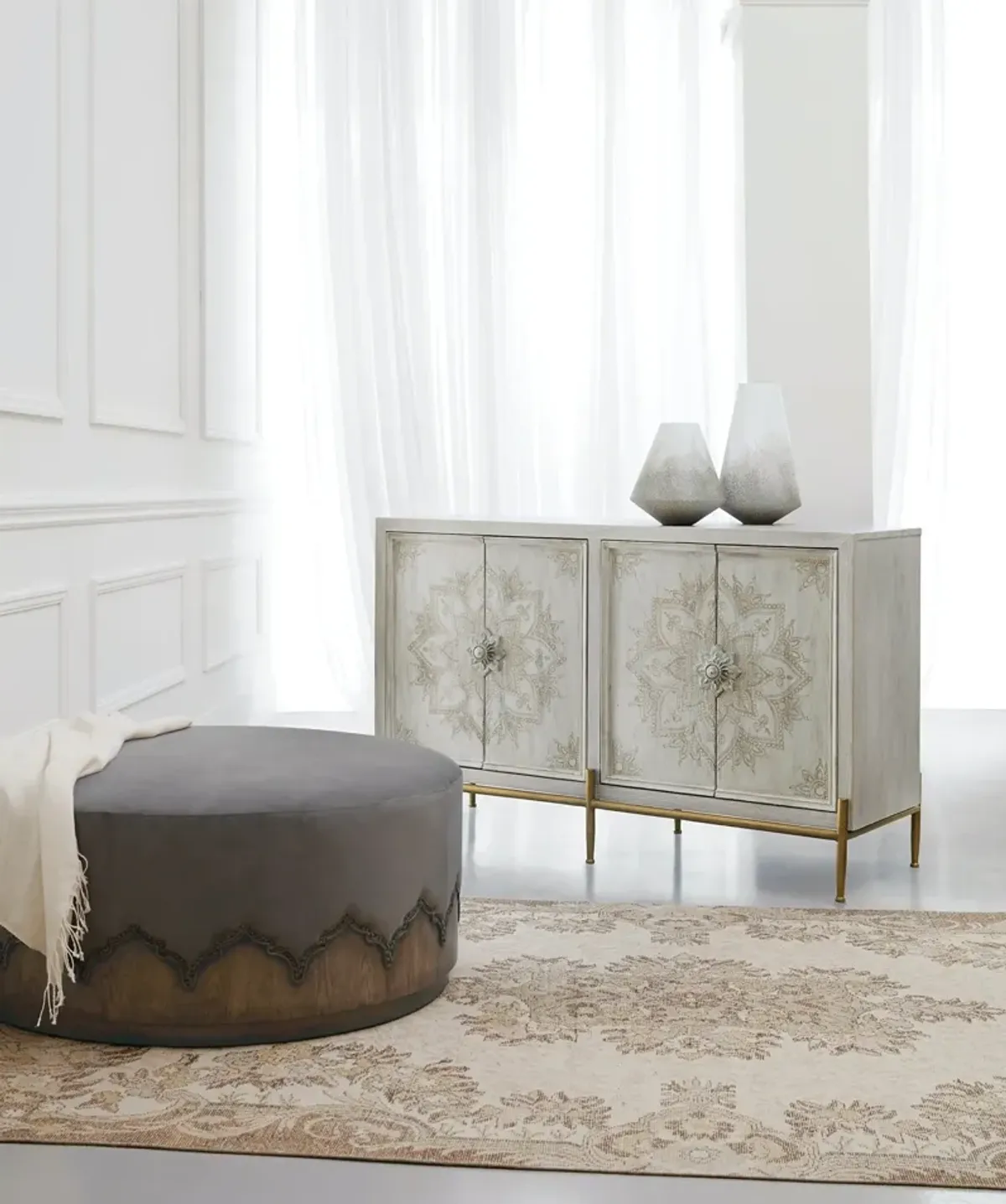 Hooker Furniture Melange Meyers Cocktail Ottoman