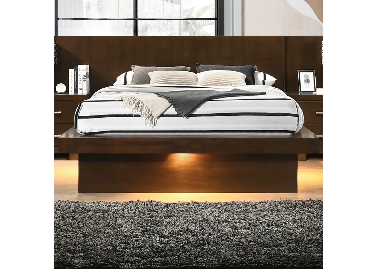 Coaster Jessica Wood King Led Panel Bed Cappuccino