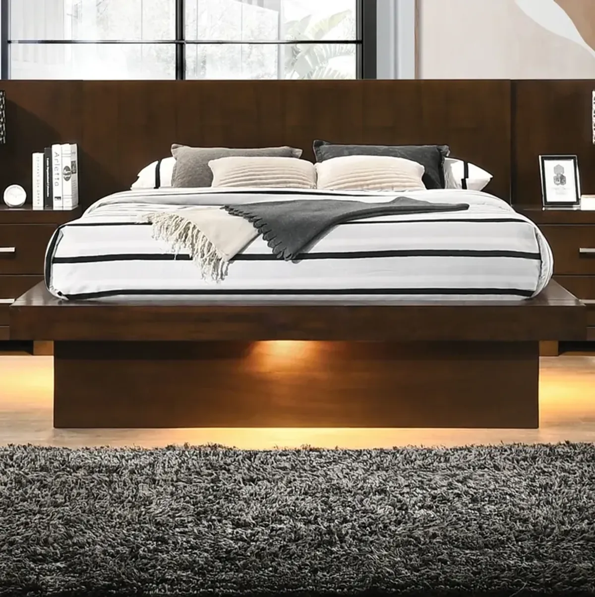 Coaster Jessica Wood King Led Panel Bed Cappuccino