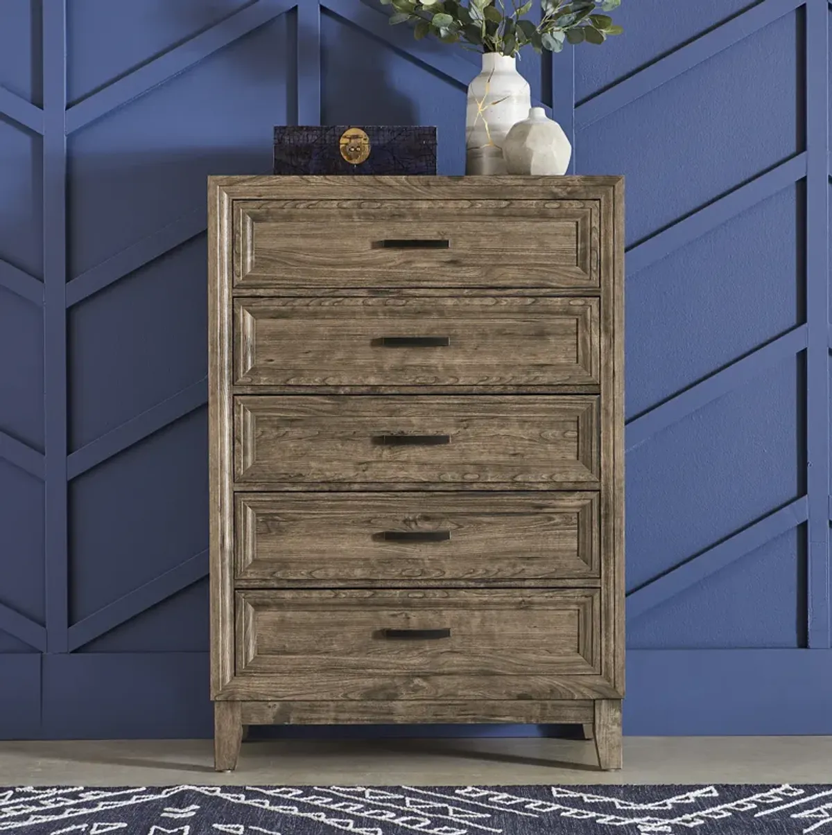 Liberty Furniture Complete Queen Bedroom Set Storage Bed, Dresser, Mirror & Chest Ridgecrest