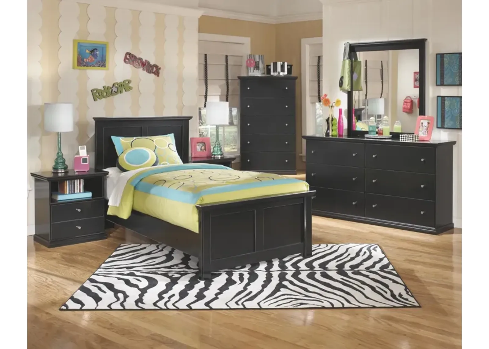 Ashley Maribel Black Twin Panel Bed