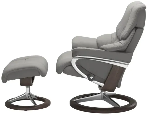Stressless Reno Small Signature Base Chair & Ottoman in Paloma Silver Grey in Wenge Finish