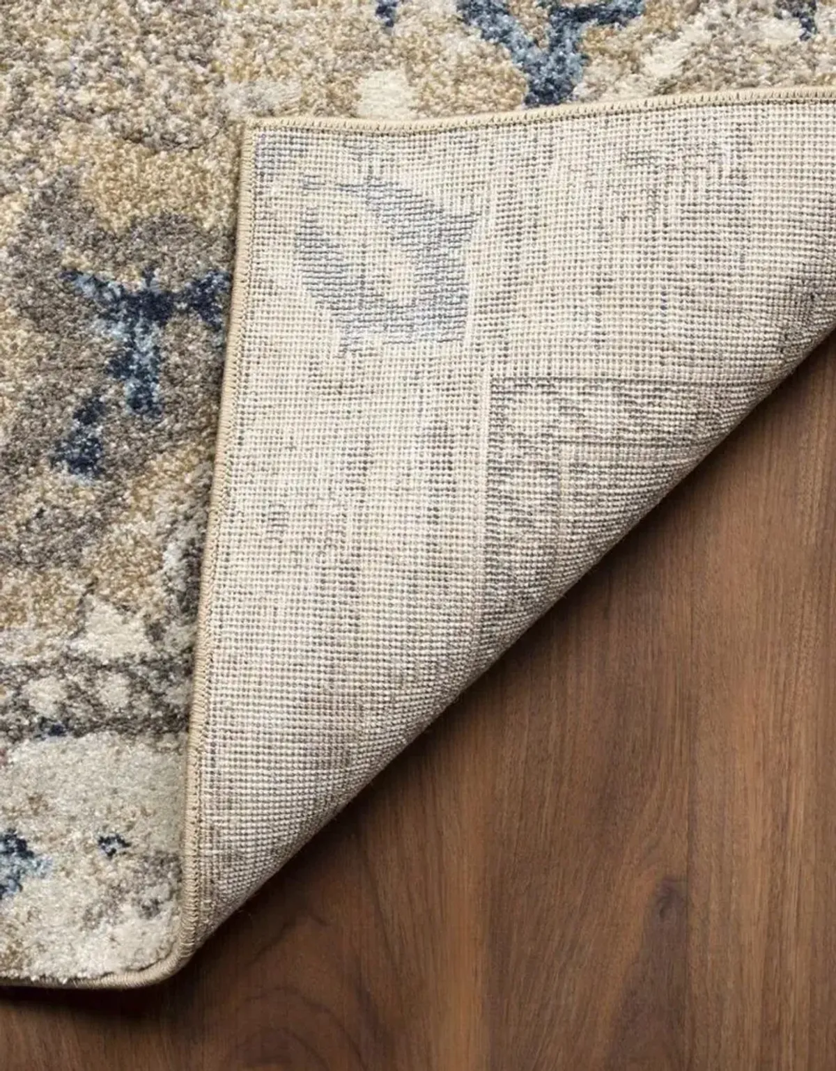 Dalyn Elegant Vintage-Inspired Antigua Linen 5'X8' Area Rug in Distressed Grey & Soft Blue