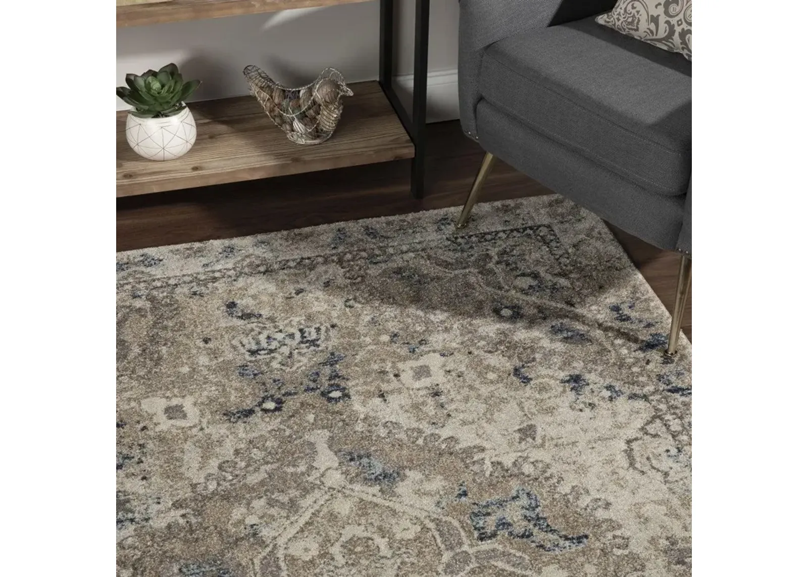 Dalyn Elegant Vintage-Inspired Antigua Linen 5'X8' Area Rug in Distressed Grey & Soft Blue