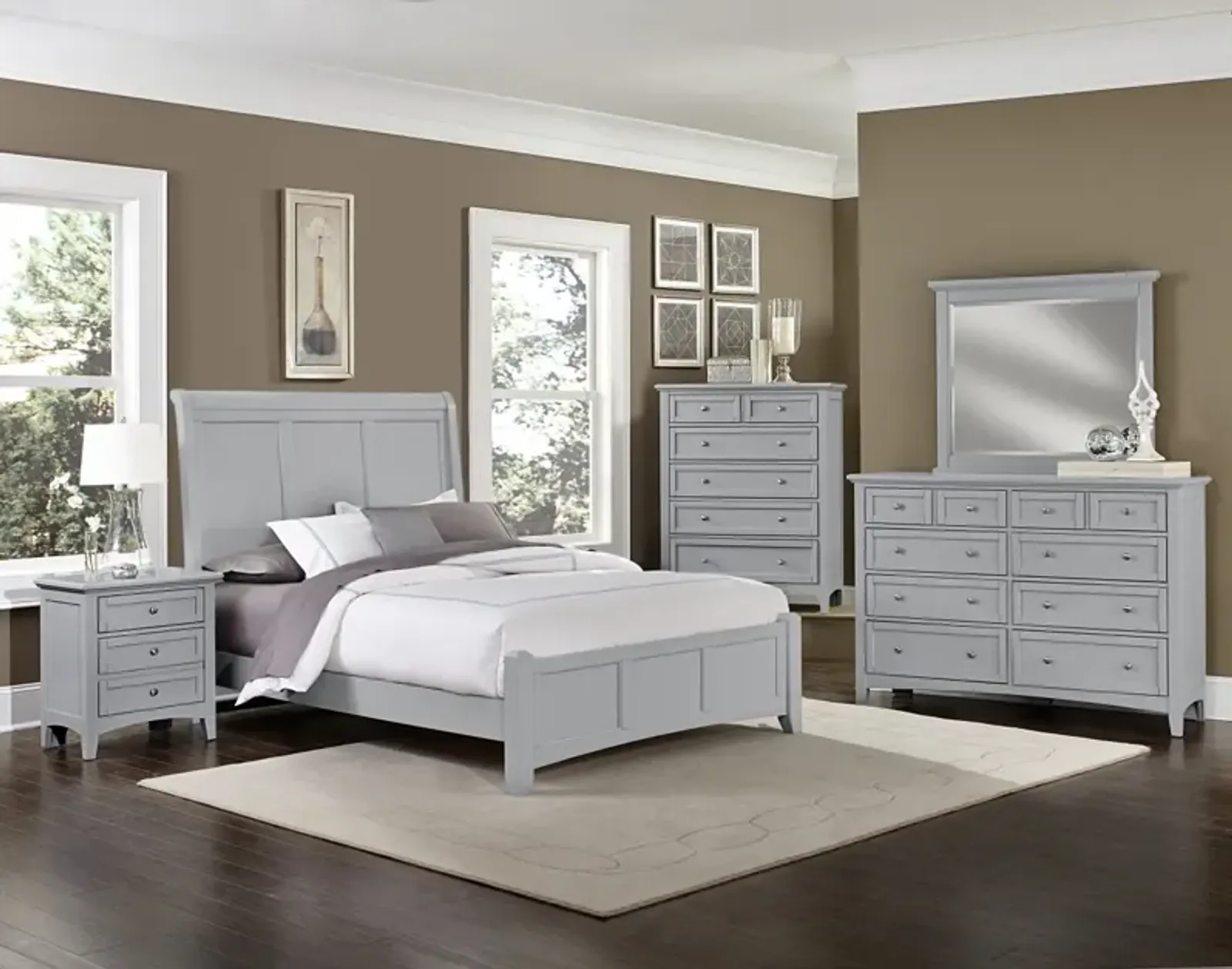 Vaughan-Bassett Bonanza Gray Triple 8-Drawer Dresser