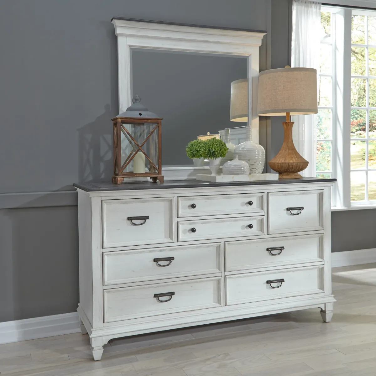 Liberty Furniture Complete King Bedroom Set Panel Bed, Dresser, Mirror & Chest Allyson Park