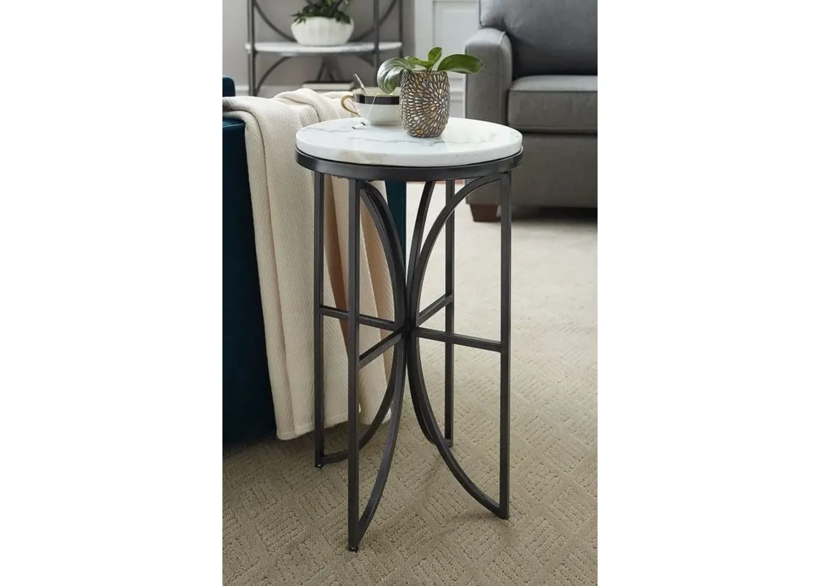 Hammary Table Small Round Accent Impact