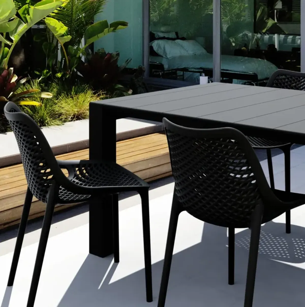 Compamia Air Extension Outdoor Dining Set 5-Piece Black