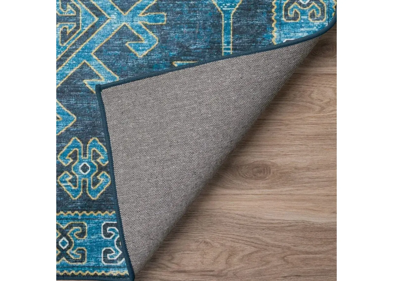 Dalyn Tribal Diamond Pattern Brisbane 5'X8' Area Rug in Vibrant Blues