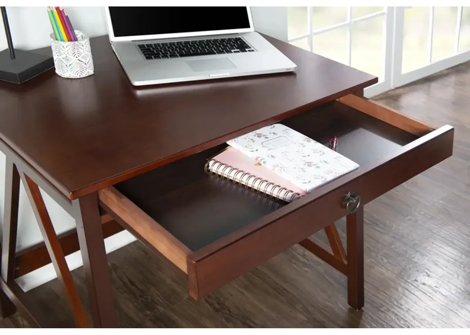 TITIAN LAPTOP DESK